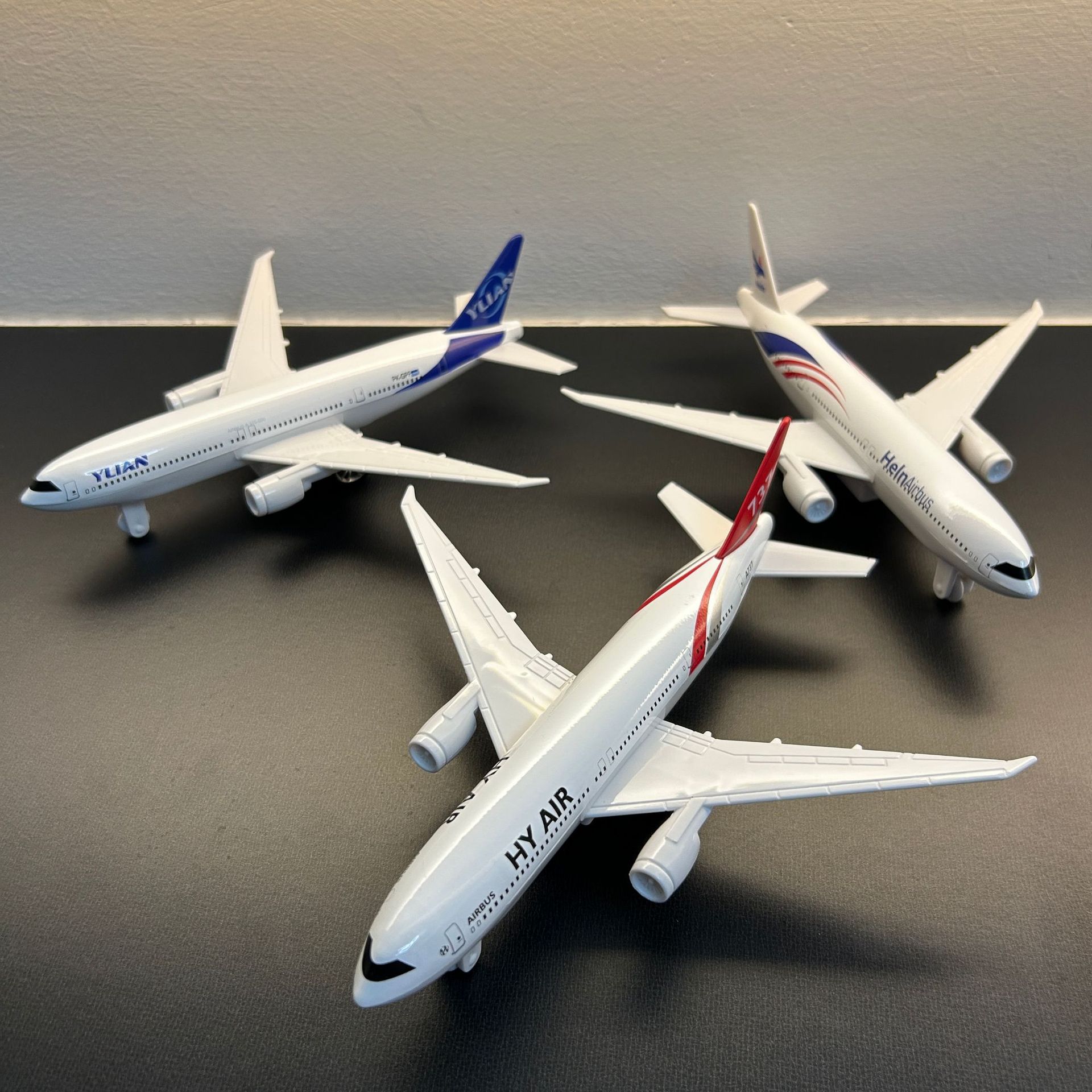 Miniature Aviation Model Child - đánh giá và giá Kids Toys Review